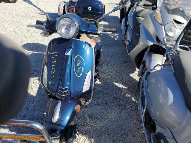 ZAPM818G1F5101060 - 2015 VESPA SPRINT 150 BLUE photo 2