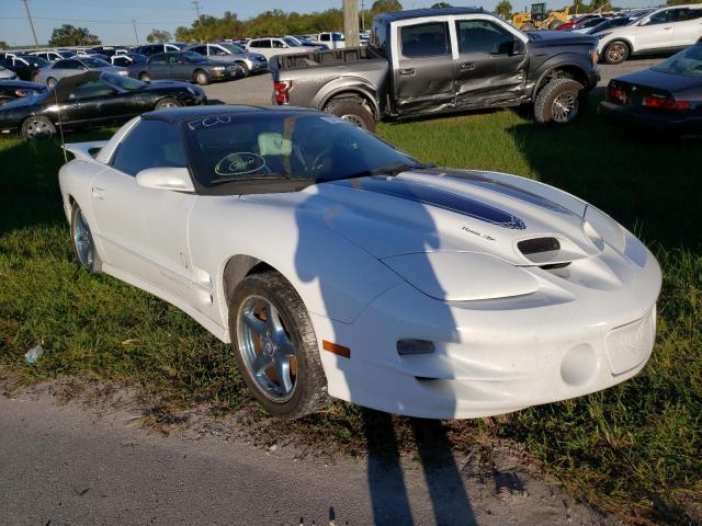 2G2FV22G6X2227157 - 1999 PONTIAC FIREBIRD F WHITE photo 1