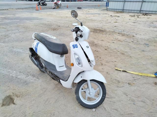RPYE5A027LV100131 - 2020 OTHER SCOOTER WHITE photo 1