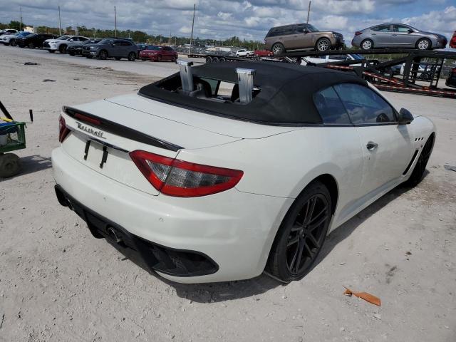 ZAM45VMA9G0170320 - 2016 MASERATI GRANTURISM WHITE photo 4