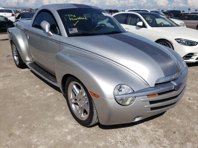 1GCES14H55B117963 - 2005 CHEVROLET SSR SILVER photo 1