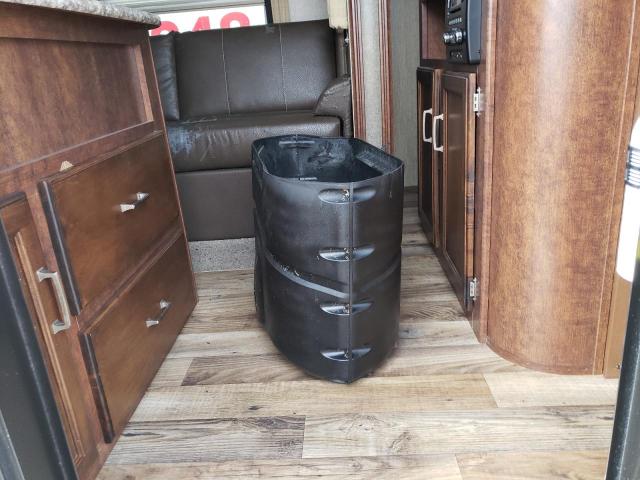 4YDT29329HB451725 - 2017 KEYSTONE OUTBACK TAN photo 9