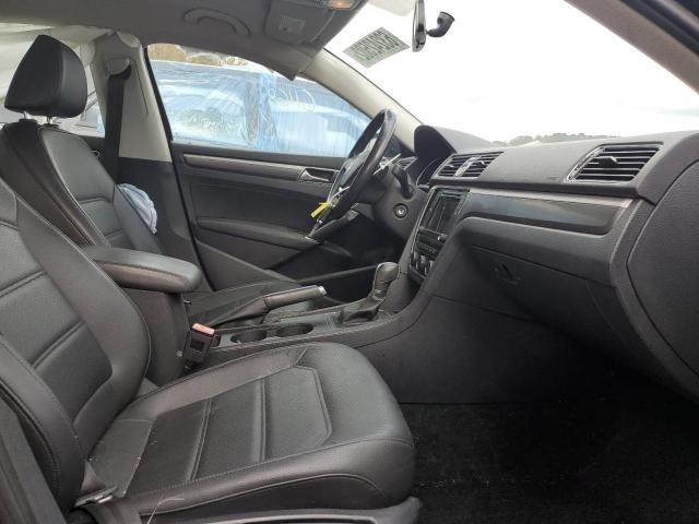 1VWDT7A39HC032043 - 2017 VOLKSWAGEN PASSAT R-L BLACK photo 5