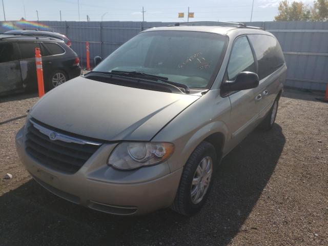 2A4GP54L46R862108 - 2006 CHRYSLER TOWN & COU GOLD photo 2