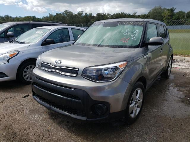 KNDJN2A27H7451687 - 2017 KIA SOUL GRAY photo 2