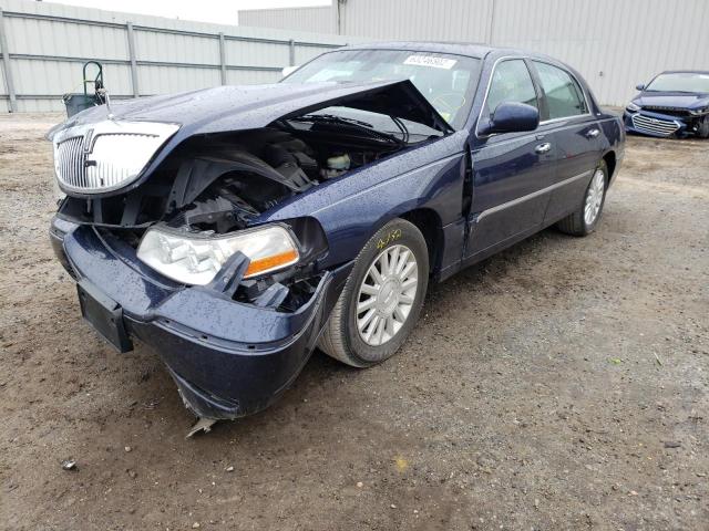 1LNHM82W43Y696483 - 2003 LINCOLN TOWN CAR S BLUE photo 2