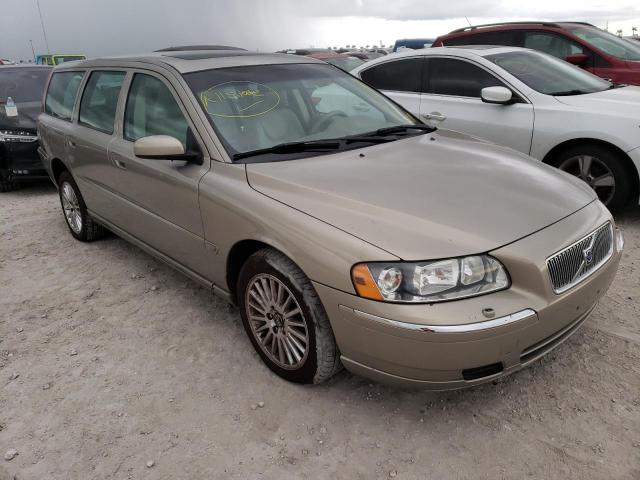 YV1SJ592251512152 - 2005 VOLVO V70 GOLD photo 1