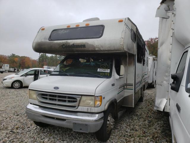 1FDXE40S2XHB62924 - 2000 COACH RV WHITE photo 2