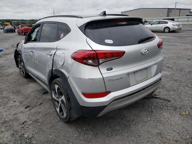 KM8J33A29JU789865 - 2018 HYUNDAI TUCSON VAL SILVER photo 3