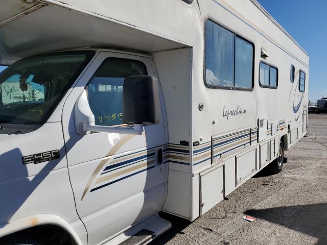 1FDXE45S2YHB18769 - 2000 COACH MOTORHOME WHITE photo 2