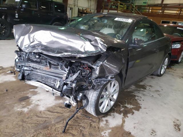 WVWBW7AH9CV011249 - 2012 VOLKSWAGEN EOS KOMFOR ნაცრისფერი ფოტო 2