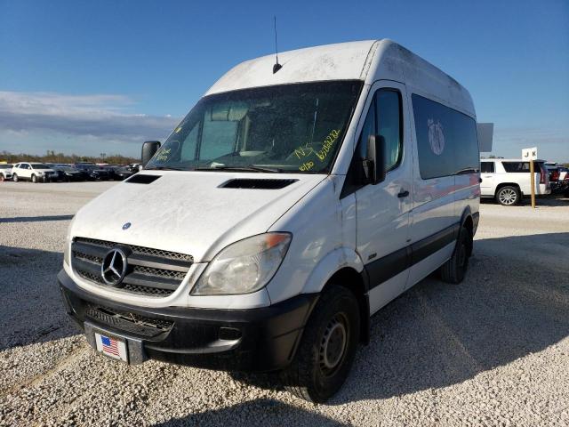 WD3PE7CD6B5527726 - 2011 MERCEDES-BENZ SPRINTER 2 WHITE photo 2