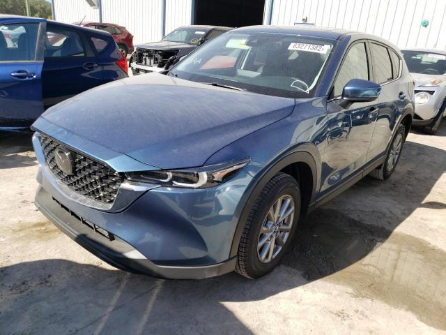 JM3KFBCM2N0576107 - 2022 MAZDA CX-5 PREFE BLUE photo 2