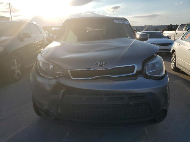 KNDJN2A26G7260955 - 2016 KIA SOUL GRAY photo 9