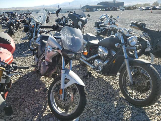 WB10184A13ZH15870 - 2003 BMW F650 CS Сріблястий фото 1