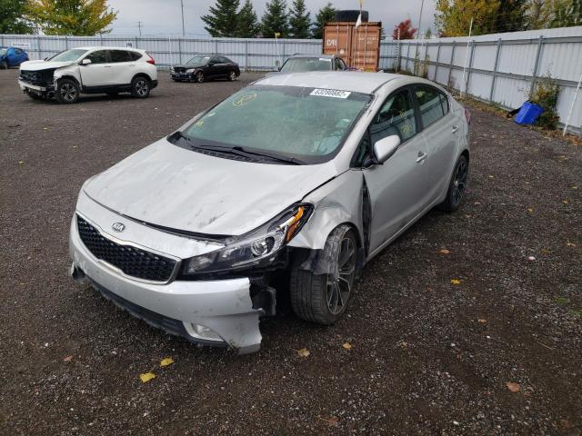 3KPFL4A89HE004497 - 2017 KIA FORTE EX SILVER photo 2