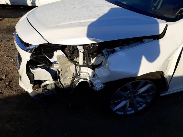 1G11E5SA8GF130696 - 2016 CHEVROLET MALIBU LIM 白色 照片 9