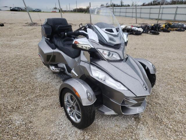 2BXJBWC18CV000836 - 2012 CAN-AM SPYDER ROA SILVER photo 1