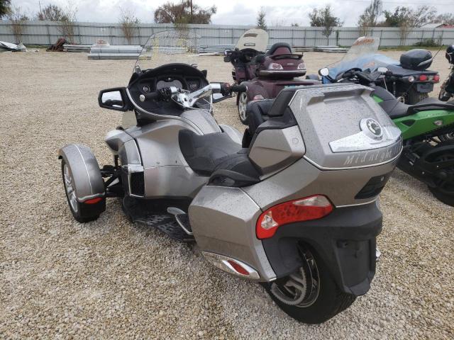 2BXJBWC18CV000836 - 2012 CAN-AM SPYDER ROA SILVER photo 3