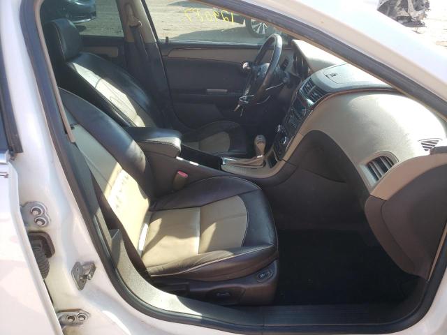 1G1ZK57B48F280402 - 2008 CHEVROLET MALIBU LTZ თეთრი ფოტო 5