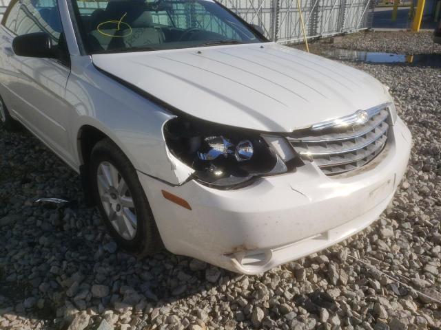 1C3LC45KX8N275576 - 2008 CHRYSLER SEBRING WHITE photo 9