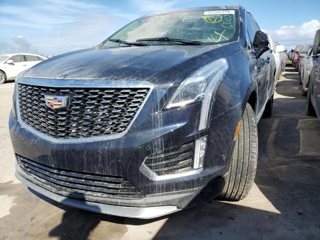 1GYKNCRS8MZ208459 - 2021 CADILLAC XT5 PREMIU BLUE photo 2