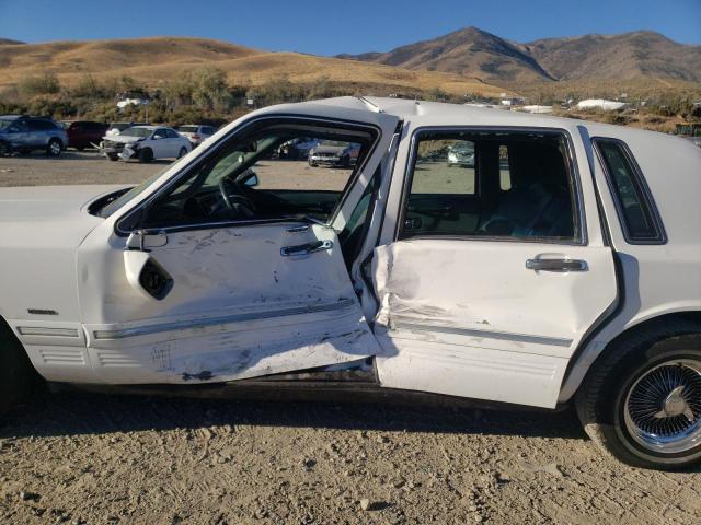 1LNLM82W9SY749770 - 1995 LINCOLN TOWN CAR S WHITE photo 9