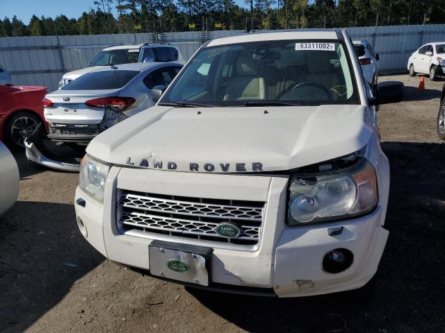 SALFT2BN2AH166294 - 2010 LAND ROVER LR2 HSE TE WHITE photo 9