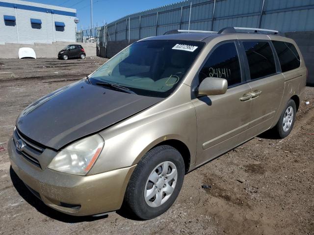 KNDMB233X66061696 - 2006 KIA SEDONA GOLD photo 2