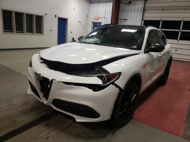 ZASPAKBN5K7C68852 - 2019 ALFA ROMEO STELVIO TI WHITE photo 9