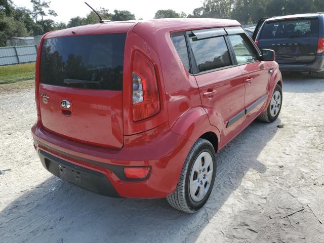 KNDJT2A53D7635633 - 2013 KIA SOUL RED photo 4