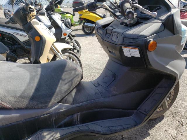 JS1CK44B7D2100630 - 2013 SUZUKI AN400 A SILVER photo 9