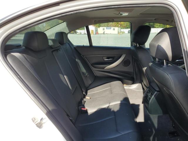 WBA8E5G54HNU41385 - 2017 BMW 320 XI WHITE photo 6