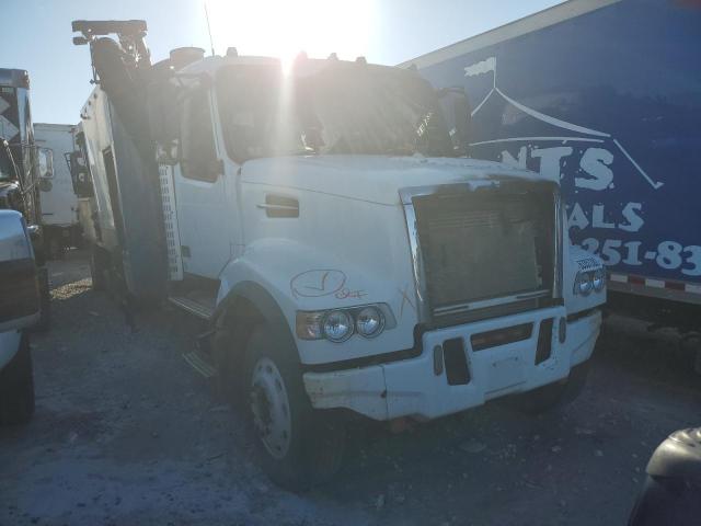 4V5KC9GF17N465205 - 2007 VOLVO VHD WHITE photo 1