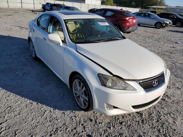 JTHBE262165011811 - 2006 LEXUS IS 350 WHITE photo 1