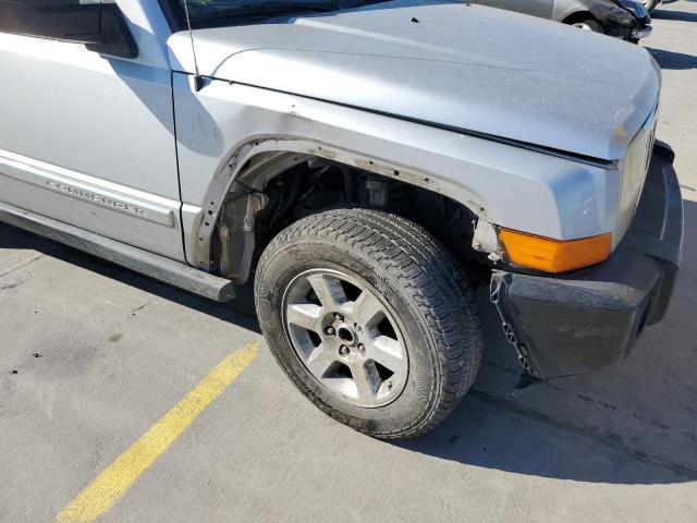 1J8HH58N16C107132 - 2006 JEEP COMMANDER 银色 照片 9