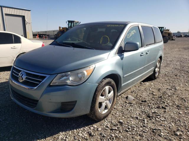 2V4RW3D13AR360595 - 2010 VOLKSWAGEN ROUTAN SE BLUE photo 2