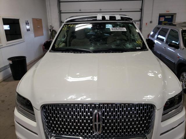 5LMJJ2LT4MEL01181 - 2021 LINCOLN NAVIGATOR WHITE photo 9