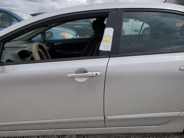 2HGFA1F67BH544262 - 2011 HONDA CIVIC LX-S فضي صورة 9