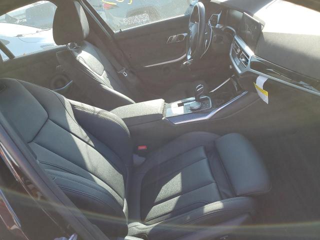3MW5P7J04M8B64921 - 2021 BMW 330E Czarny zdjęcie 5