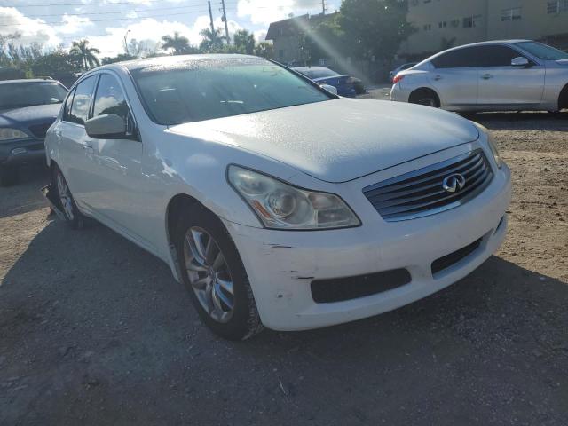 JNKCV61E39M310644 - 2009 INFINITI G37 BASE WHITE photo 1