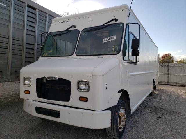 4UZAC3DV9CCBT7183 - 2012 FREIGHTLINER CHASSIS M WHITE photo 2