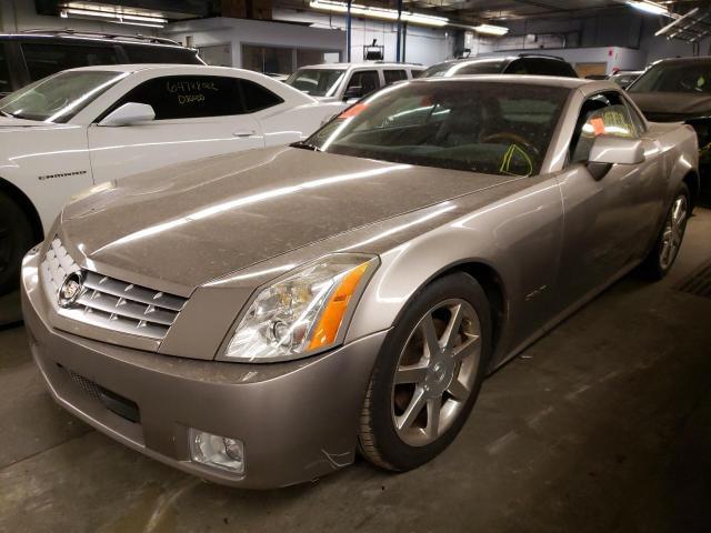 1G6YV34A455600512 - 2005 CADILLAC XLR CHARCOAL photo 2