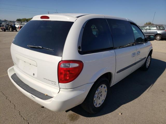 1C4GJ453X2B674945 - 2002 CHRYSLER VOYAGER LX WHITE photo 4