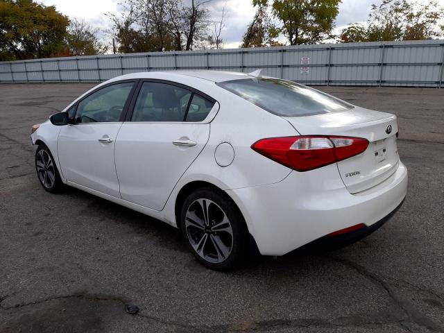 KNAFZ4A83F5340229 - 2015 KIA FORTE EX WHITE photo 3