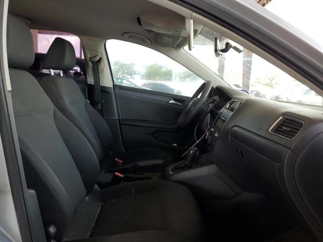 3VW2K7AJXDM386042 - 2013 VOLKSWAGEN JETTA BASE SILVER photo 5