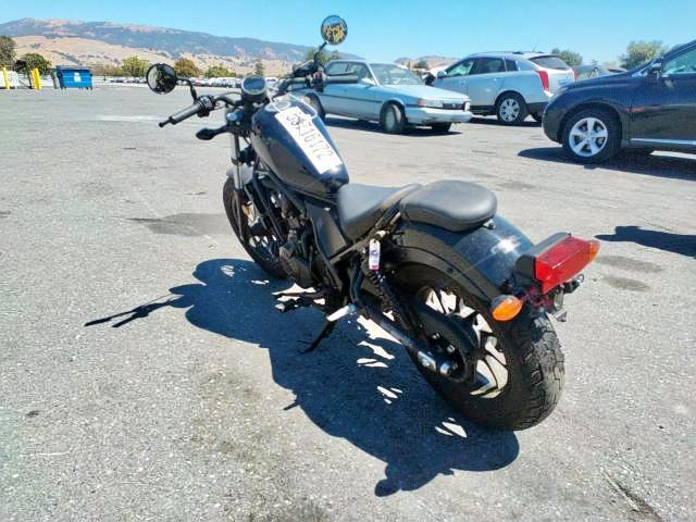 MLHPC5617H5000236 - 2017 HONDA CMX500 BLACK photo 3