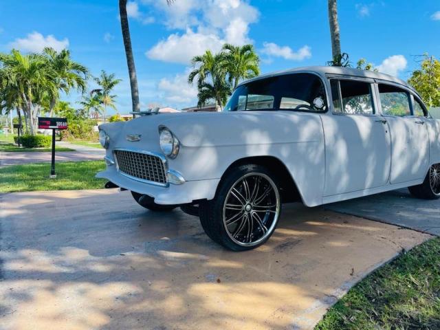 B55J152032 - 1955 CHEVROLET BEL AIR BLUE photo 2