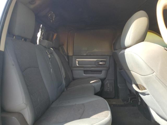 3C6UR5DL4FG588361 - 2015 RAM 2500 SLT 白色 照片 6