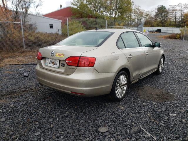 3VWLX7AJ3DM****** - 2013 VOLKSWAGEN JETTA SEL BEIGE photo 4